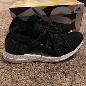 Adidas ultra boost tennis shoes